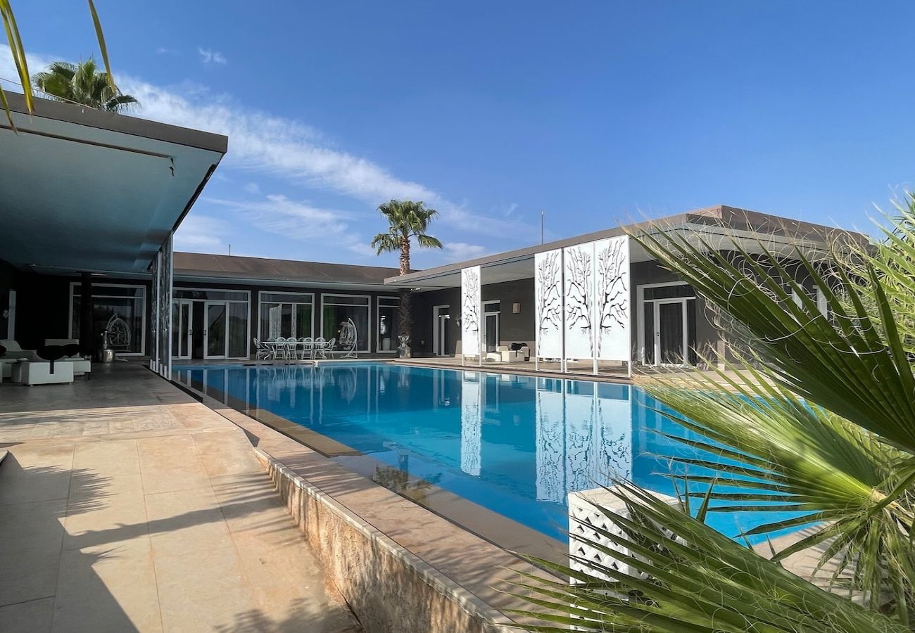 Villa in Marrakech - Villa GHITA, Contemporary High Standing villa, 15 minutes from Marrakech