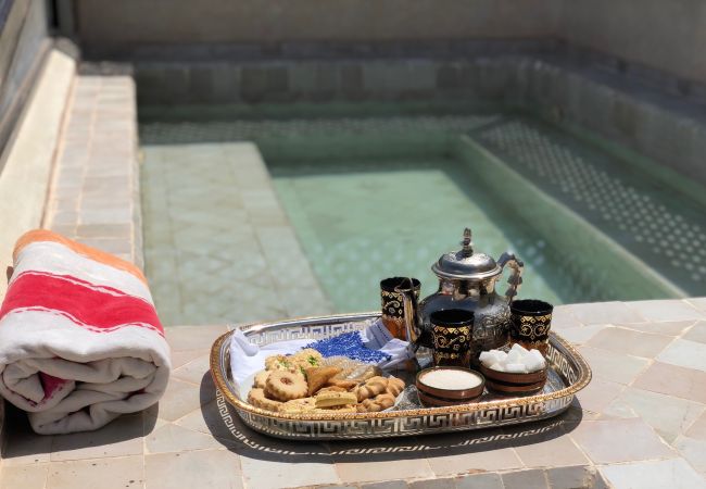 Villa in Marrakech - RIAD ROMANA, riad de charme avec piscine chauffée - MARRAKECH 