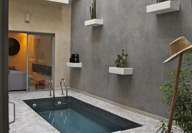 Villa in Marrakech - RIAD ROMANA, riad de charme avec piscine chauffée - MARRAKECH 