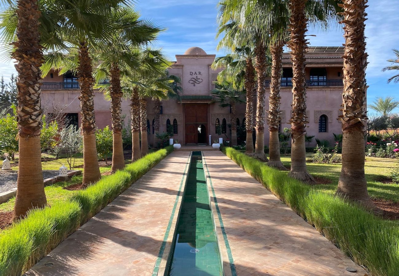 Villa in Marrakech - VILLA DAR JEMA, 24 sleeps, magnificient villa at 15 minutes of Marrakech