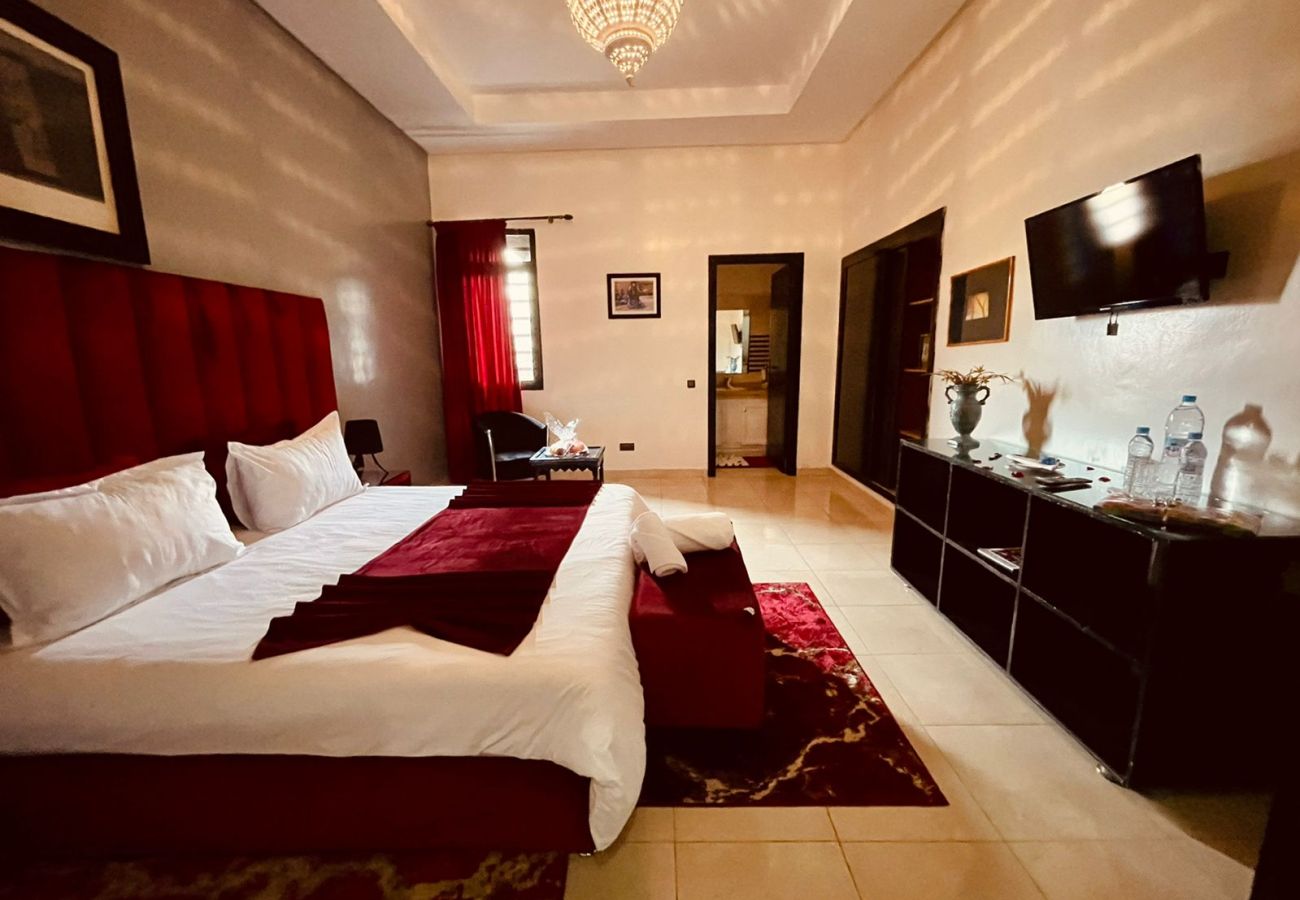 Villa in Marrakech - VILLA LES KASBAHS DE ZARRABA, 5 villas, 64 sleeps, magnificient villa at 15 minutes of Marrakech