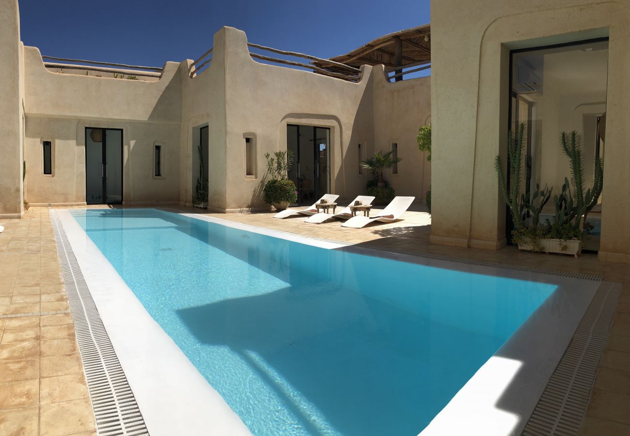 Villa in Marrakech - VILLA DAR KAHINA MARRAKECH - Splendid luxury Villa with heated pool