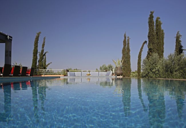 Villa in Marrakech - VILLA BESAME, 24 sleeps, perfect for your events until 24 guests !