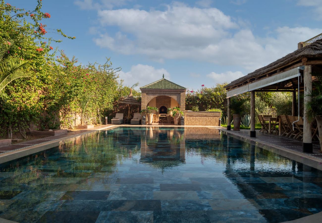 Villa in Marrakech - Dar KALYCA, traditional luxury villa with heated pool