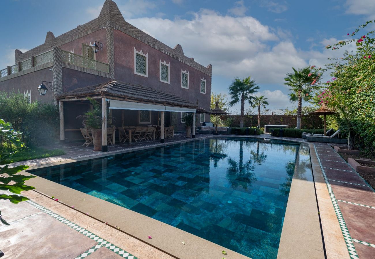 Villa in Marrakech - Dar KALYCA, traditional luxury villa with heated pool