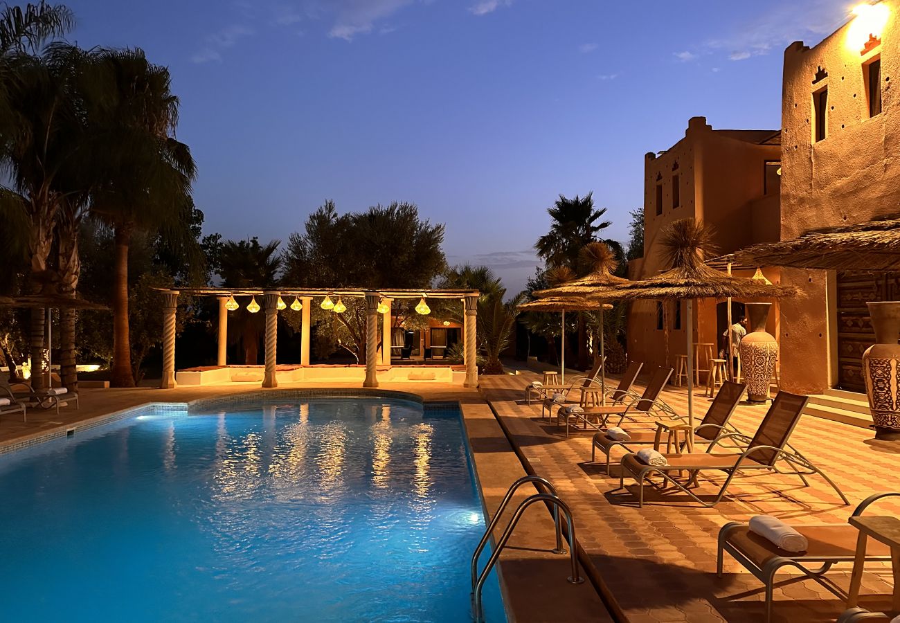 Villa in Marrakech - Bohemian Chic Guest Villa sleeps 35 - KASBAH LINAH Marrakech