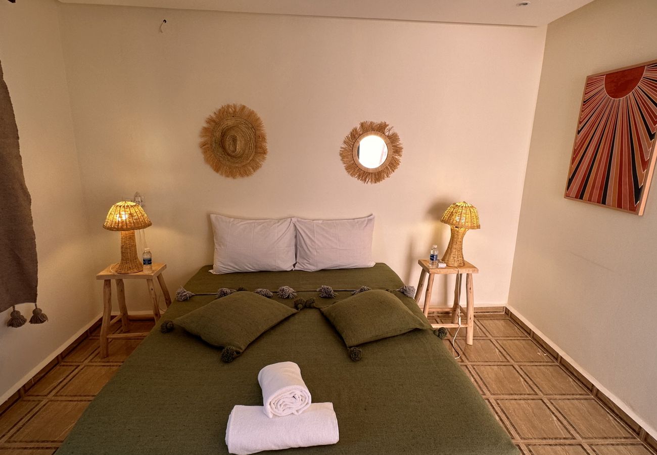 Villa in Marrakech - Bohemian Chic Guest Villa sleeps 35 - KASBAH LINAH Marrakech