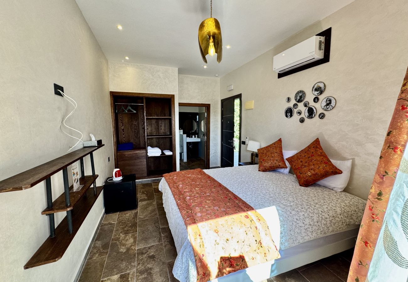 Villa in Marrakech - Villa FRAN, 7 rooms with heated pool