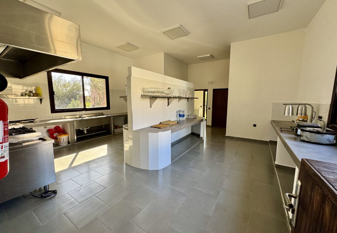 Villa in Marrakech - Villa FRAN, 7 rooms with heated pool
