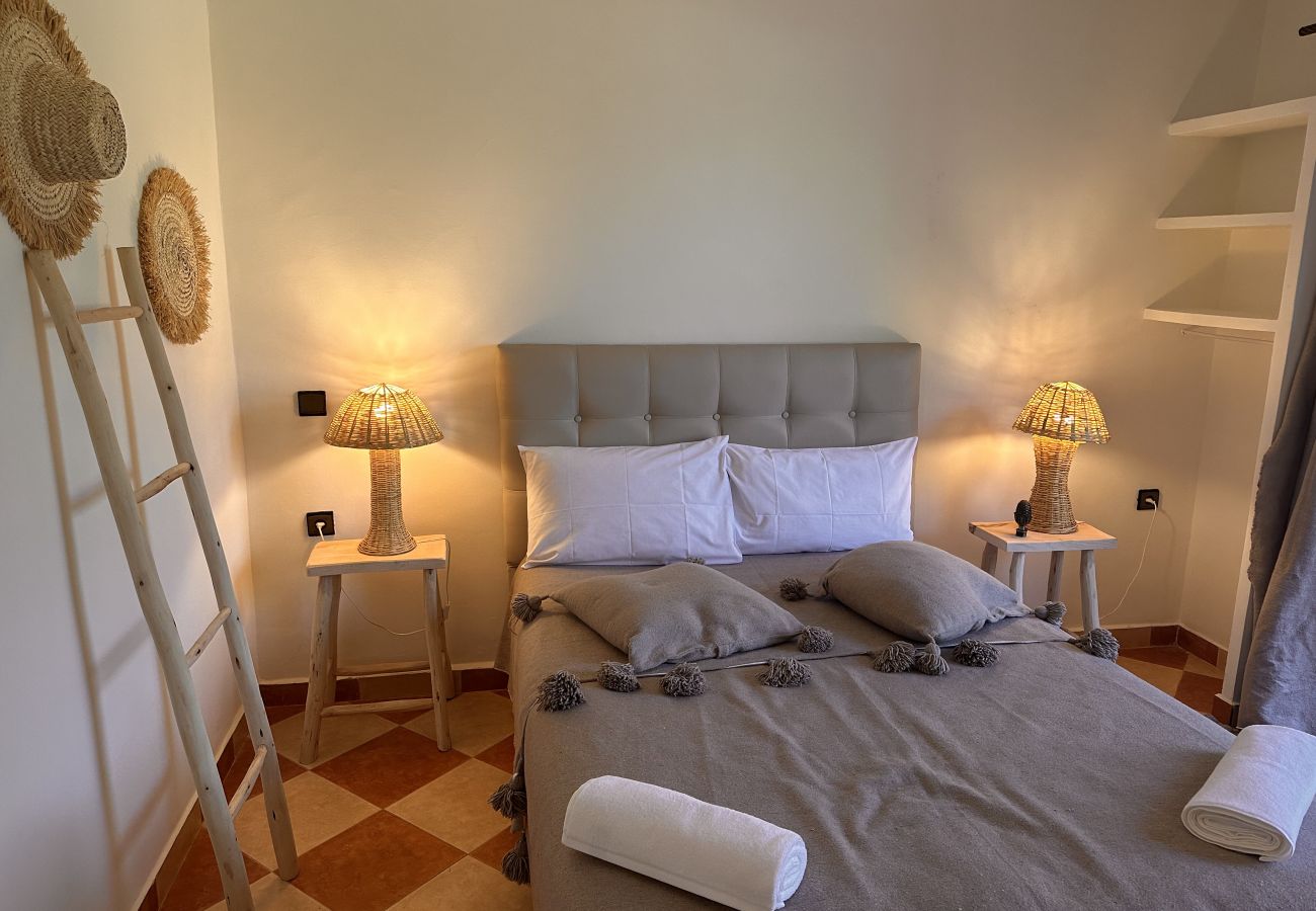 Villa in Marrakech - CASA BIANCA, riad 8 rooms with heated pool