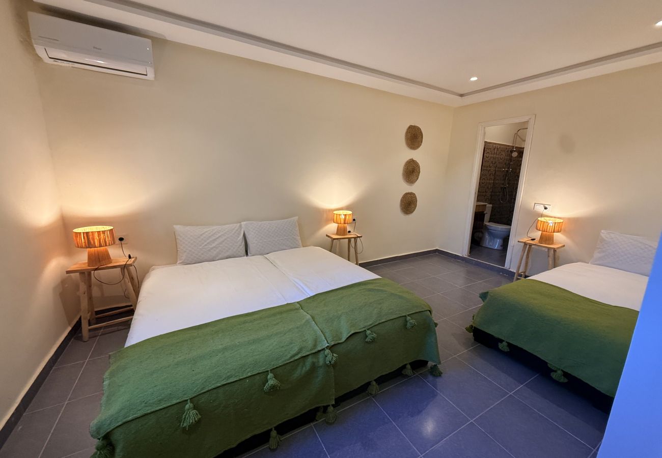 Villa in Marrakech - CASA BIANCA, riad 8 rooms with heated pool