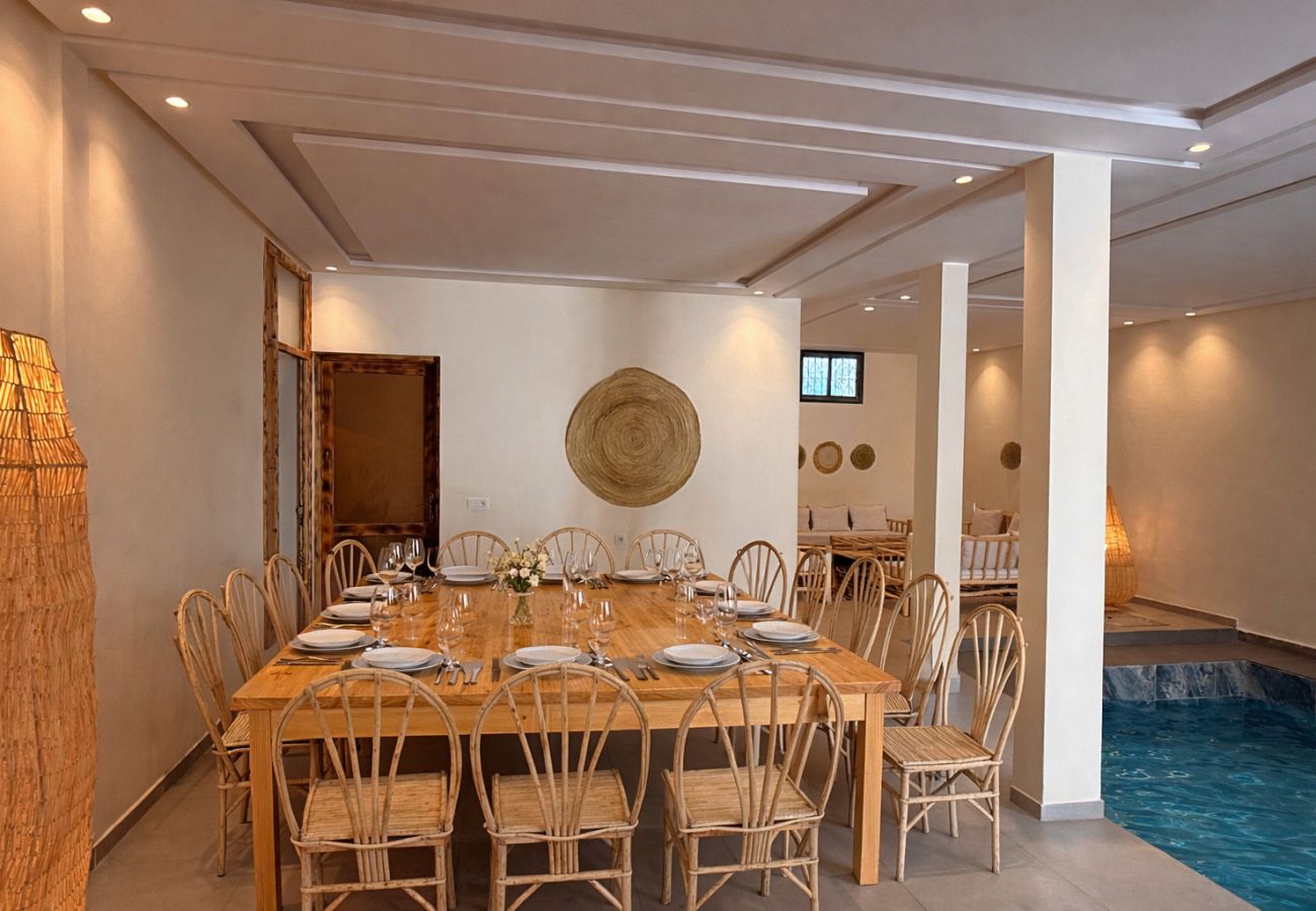 Villa in Marrakech - CASA BIANCA, riad 8 rooms with heated pool