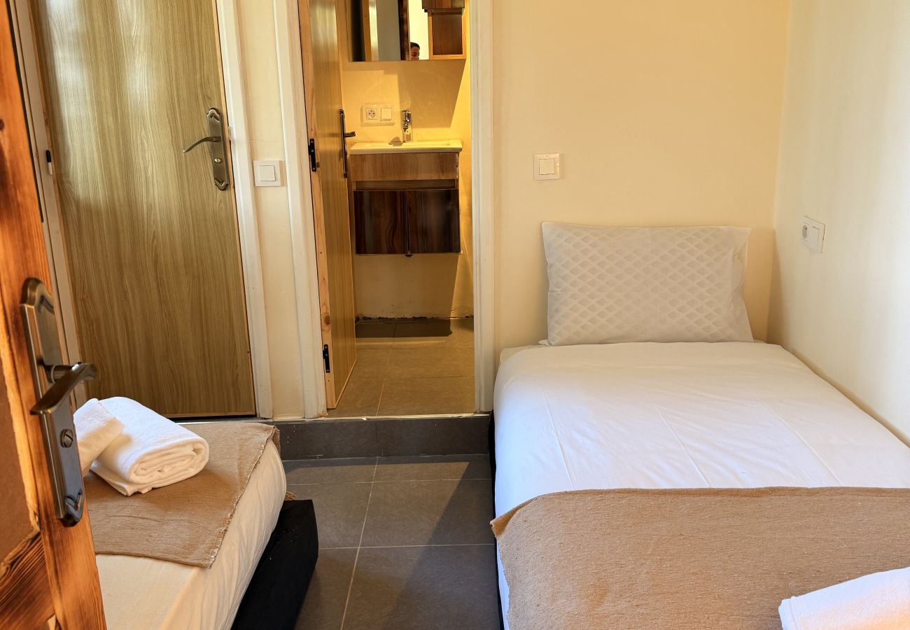 Villa in Marrakech - CASA BIANCA, riad 8 rooms with heated pool