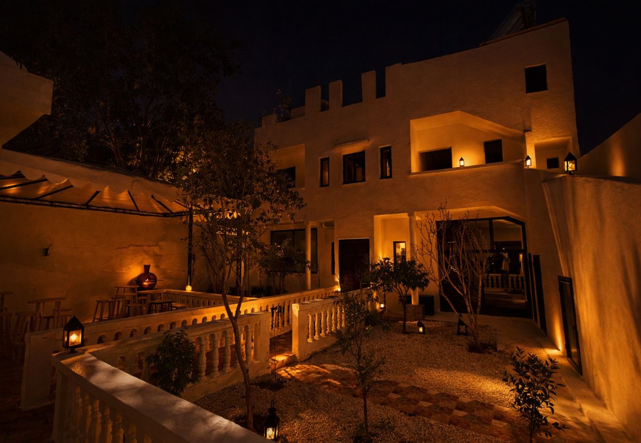 Villa in Marrakech - CASA BIANCA, riad 7 rooms with heated pool