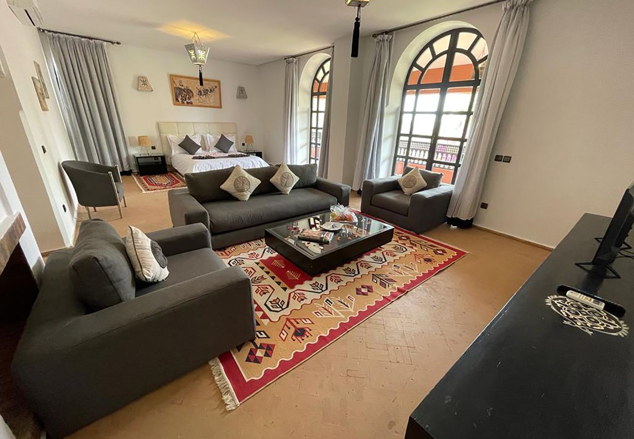Villa in Marrakech - Villa DAR JEMA, 12 chambres, à 15/20 mns du centre