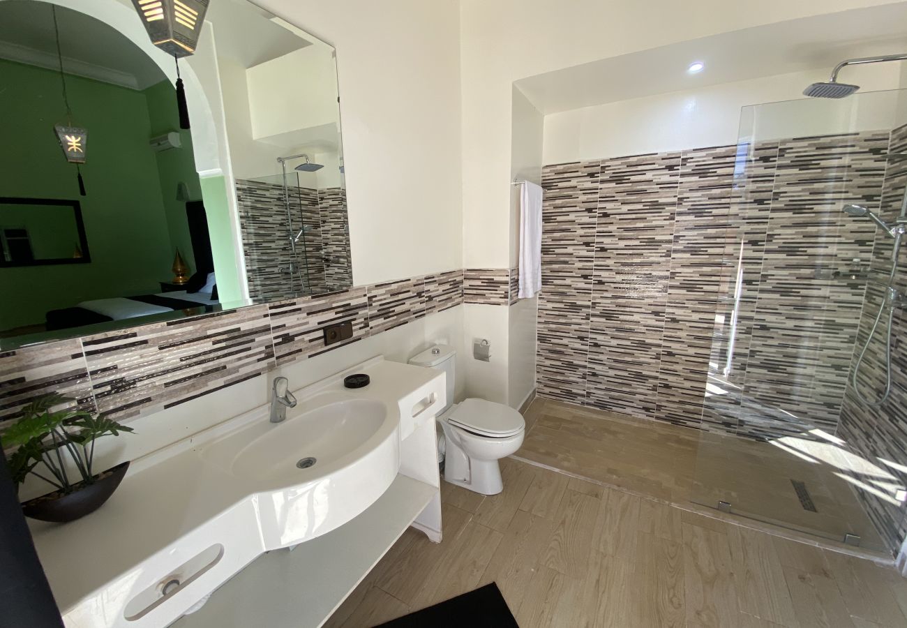 Villa in Marrakech - Villa DAR JEMA, 12 chambres, à 15/20 mns du centre