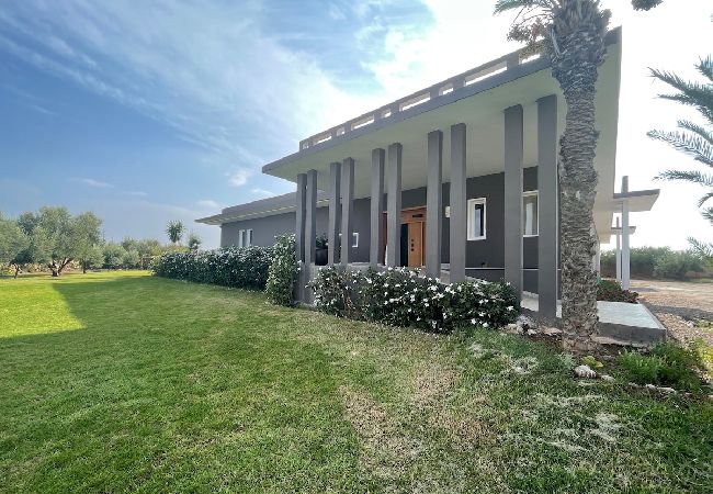 Villa à Marrakech - VILLA GHITA - Villa Contemporaine de Haut Standing, à 15 minutes de Marrakech Villa à Marrakech - VILLA GHITA - Villa Contemporaine de Haut Standing, à 15 minutes de Marrakech