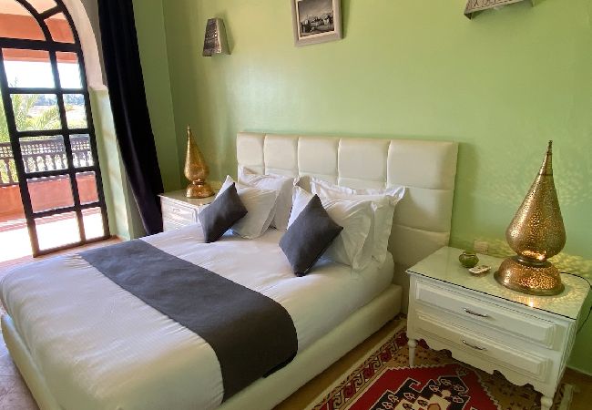Villa à Marrakech - VILLA DAR JEMA - 24 couchages, Majestueuse Villa d'architecte, à 15 mns du centre de Marrakech Villa à Marrakech - VILLA DAR JEMA - 24 couchages, Majestueuse Villa d'architecte, à 15 mns du centre de Marrakech