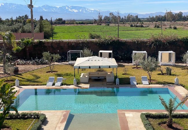 Villa à Marrakech - VILLA DAR JEMA - 24 couchages, Majestueuse Villa d'architecte, à 15 mns du centre de Marrakech Villa à Marrakech - VILLA DAR JEMA - 24 couchages, Majestueuse Villa d'architecte, à 15 mns du centre de Marrakech