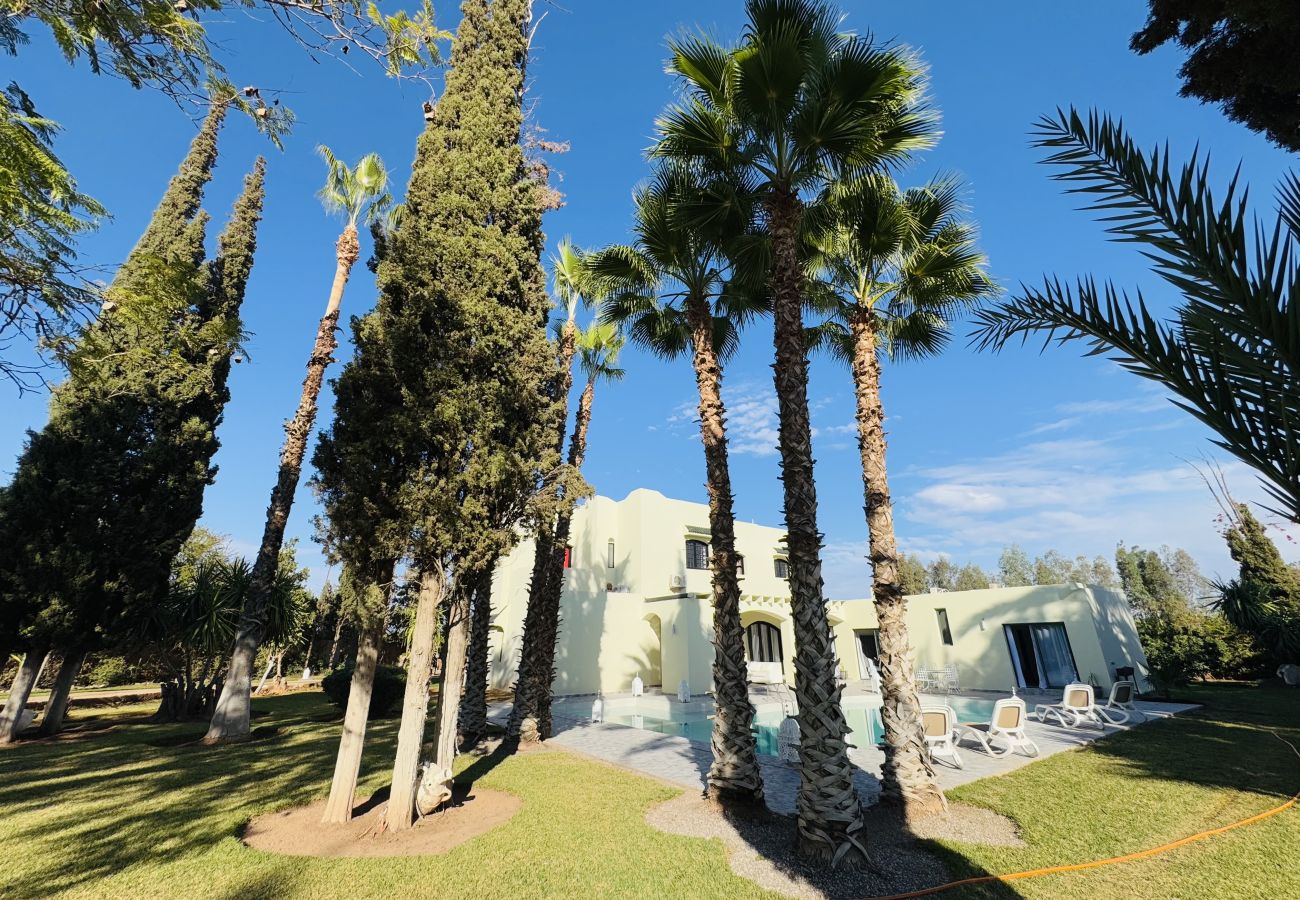 Villa à Marrakech - VILLA LES KASBAHS DE ZARRABA - 5 villas, 64 couchages, Majestueuse Villa d'architecte, à 15 mns du centre de Marrakech