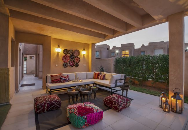 Villa à Marrakech - Villa Morjane Marrakech - Superbe Villa contemporaine  en bordure de Golf, à 8mns du centre Villa à Marrakech - Villa Morjane Marrakech - Superbe Villa contemporaine  en bordure de Golf, à 8mns du centre