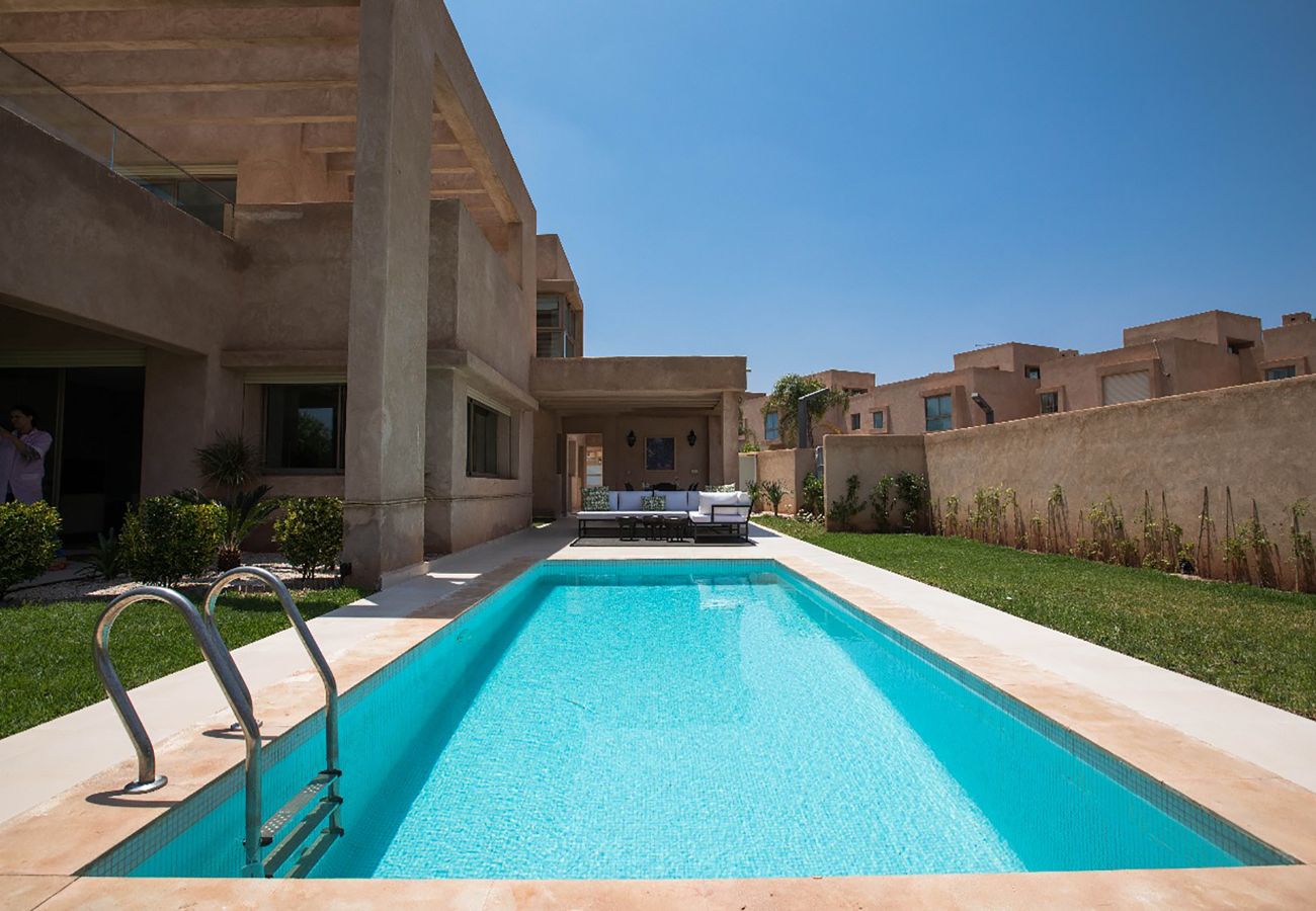 Villa à Marrakech - Villa Morjane Marrakech - Superbe Villa contemporaine  en bordure de Golf, à 8mns du centre