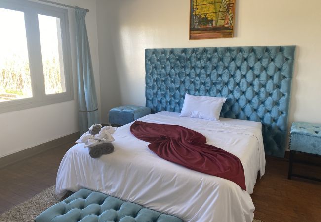 Villa à Marrakech - CASA VICTORIA, 60 couchages, villa-riad atypique, parfait pour vos événements à Marrakech