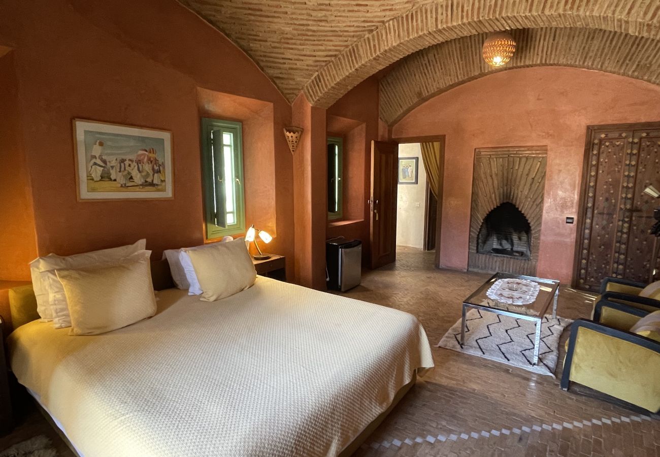 Villa à Marrakech - VILLA ALPHA, 35 couchages, un Joyau au coeur de la Palmeraie de Marrakech, pour tout événement