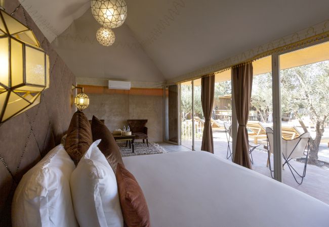 Villa à Marrakech - OASIS COCO, 27 couchages, domaine événementiel de rêve à 8 mns du centre de Marrakech