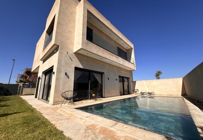 Villa à Marrakech - Villa MAELIA, Villa contemporaine avec piscine, 10 mns du centre