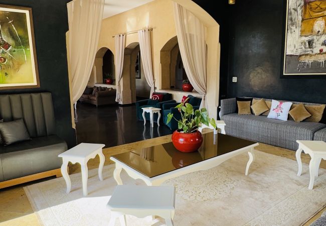 Villa à Marrakech - Villa SOLARA, parfaite pour vos événements Villa à Marrakech - Villa SOLARA, parfaite pour vos événements