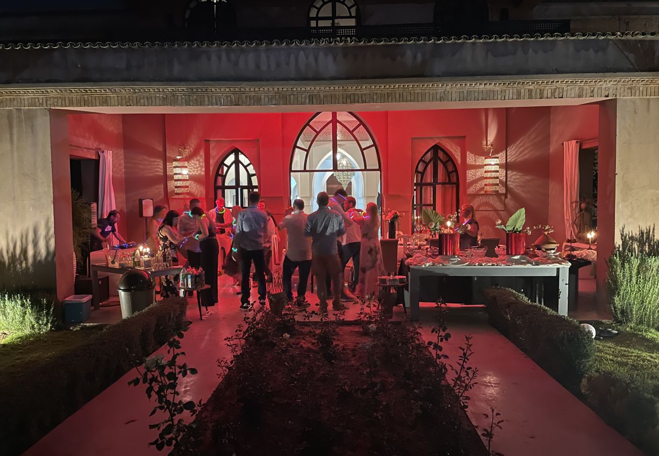 Villa à Marrakech - Villa DAR JEMA, 12 chambres, à 15/20 mns du centre