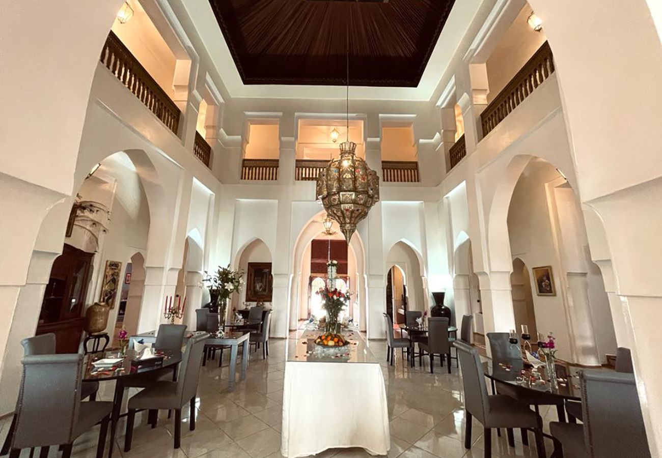 Villa à Marrakech - Villa DAR JEMA, 12 chambres, à 15/20 mns du centre